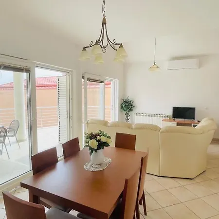 Maestral Daire Zadar