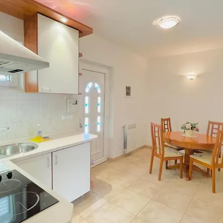 Maestral Apartament