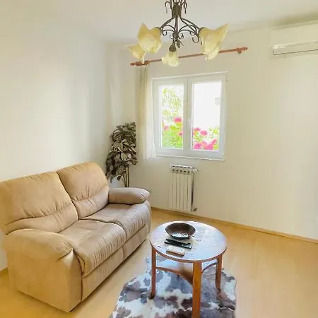 마에스트랄 아파트 자다르