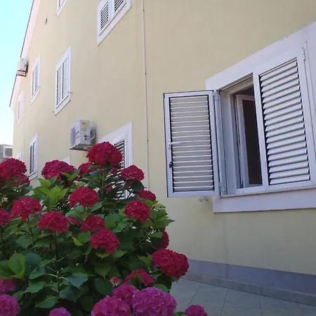 아파트 마에스트랄 자다르