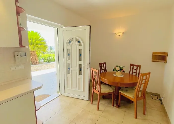 Apartment Maestral *